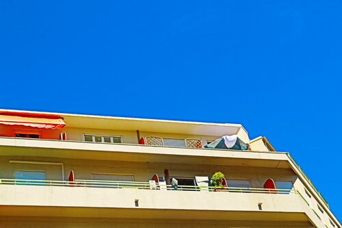 La cour du bonheur minimal Arturo Prins