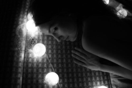 Lean on me II von Arturo Prins, Fotografie kaufen auf Singulart