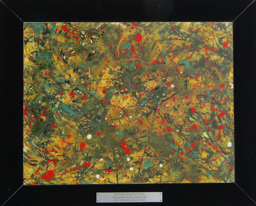 Sur la face lisse du soleil, s'assemble des astéroïdes et ce vitrail enjolive le Ciel. by Aldehy, Work on Paper for Sale on Singulart