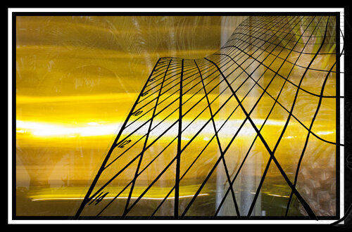 A59 - LIGHT EXTRACTION FROM THE TROPICS von Aleks Rosenberg, Fotografie kaufen auf Singulart
