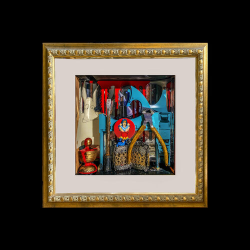 f4 - 6/10  photorama in gold frame on black Aleks Rosenberg