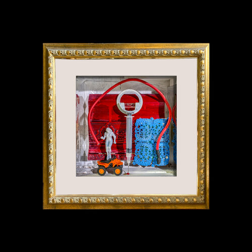 f5 - 8/10  ANOTHER HIGH - photorama in gold frame on black Aleks Rosenberg