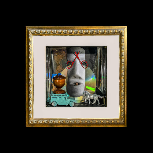 g1 - THE CUNNING ACCOUNTANT -  photorama in gold frame on black Aleks Rosenberg