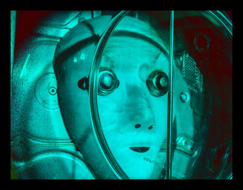 406 THEY ARE COMING. HIDE THE PICKLES van Aleks Rosenberg, Digitaal te koop op Singulart