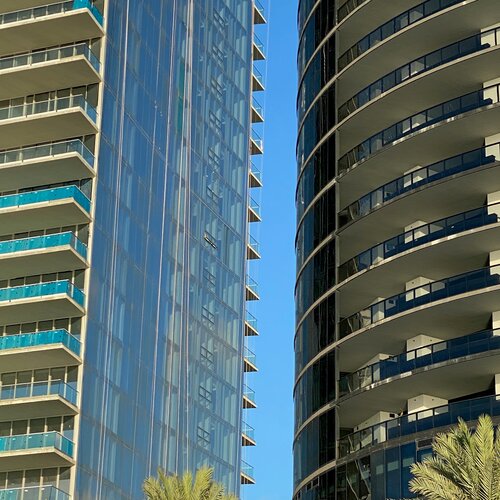 Sunny Isles Beach 6 di Aleks Rosenberg, Fotografia in vendita su Singulart