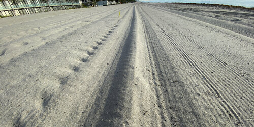 S-029- LINES IN THE SAND by Aleks Rosenberg, Photography for Sale on Singulart