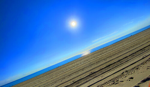 47 - PARALLEL LINES AND A CIRCLE by Aleks Rosenberg, Photography for Sale on Singulart