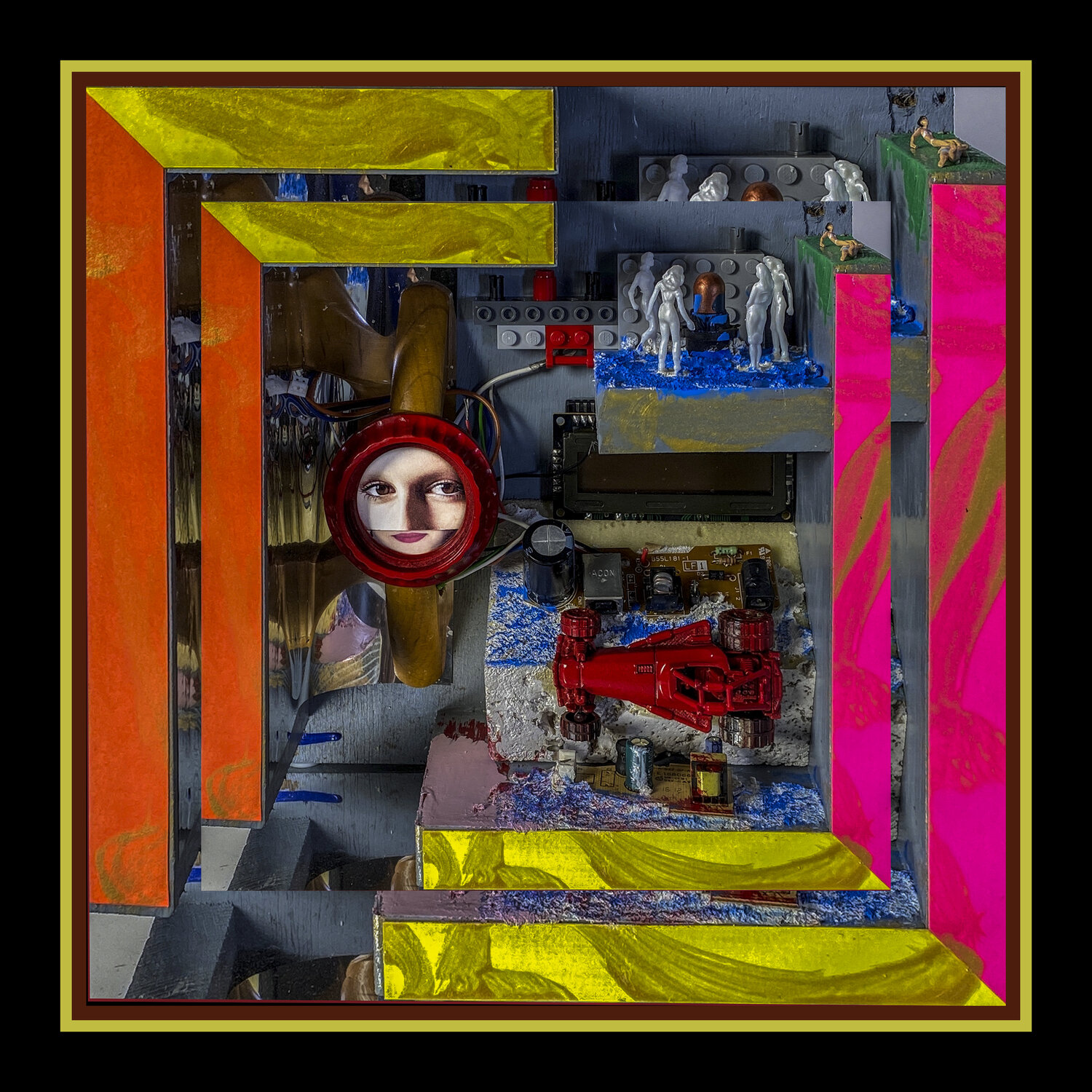 01-7-2 LABYRINTH SQUARE Aleks Rosenberg