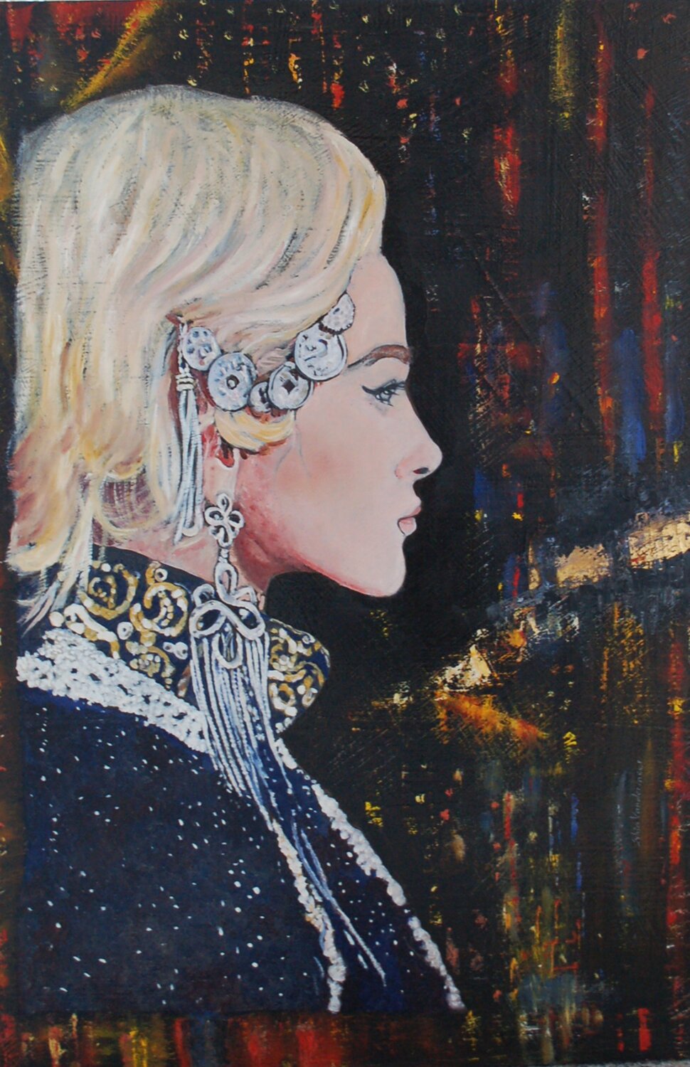 Seitportrait mit Münzenschmuck und schwarzer Jacke Sylvia Vandermeer Originalgemälde zu verkaufen