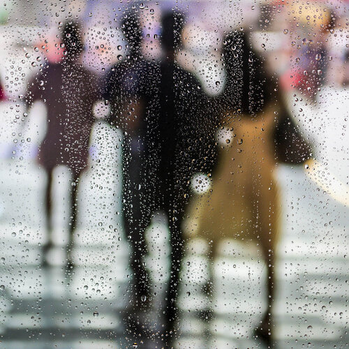 RAINY DAYS IN HONG KONG II van Sven Pfrommer, Fotografie te koop op Singulart
