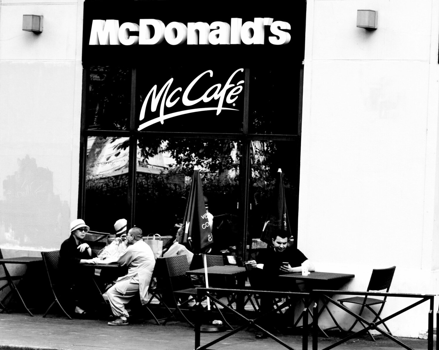 Paris  -McCafe JO Tuck