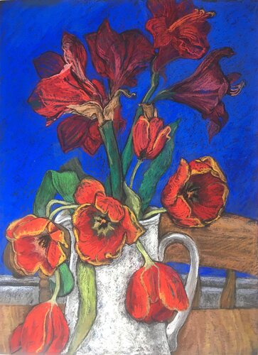 White jug with Tulips van Patricia Clements, Schilderij te koop op Singulart