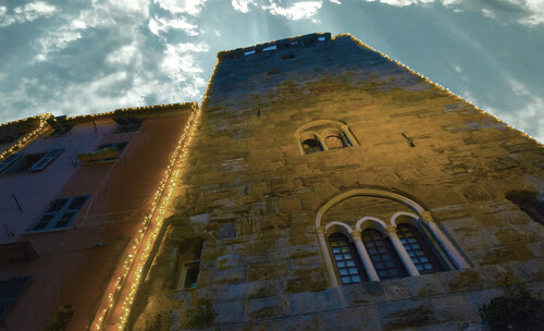 The tower von Andrea Benetti, Fotografie kaufen auf Singulart