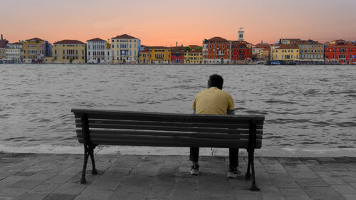 La panchina Andrea Benetti