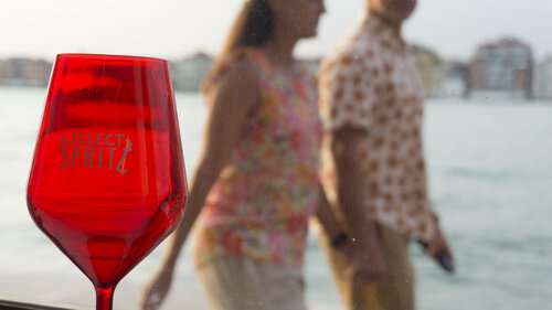 Spritz Select '60 di Andrea Benetti, Fotografia in vendita su Singulart