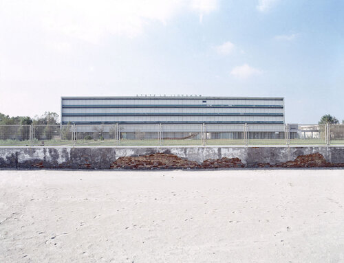 RESORT_08 (Museum Quality Fine Art print / Archival Pigment Print) by Gianfranco Pezzot, Photography for Sale on Singulart