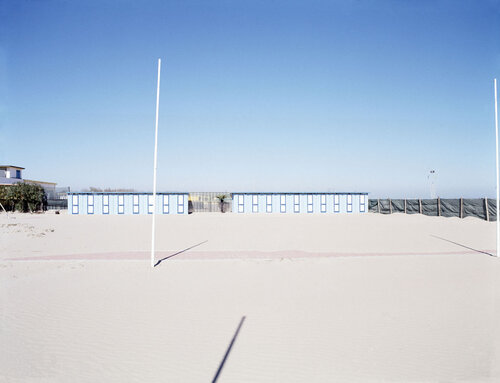 RESORT_18 (Museum Quality Fine Art print / Archival Pigment Print) par Gianfranco Pezzot, Photographie en vente sur Singulart