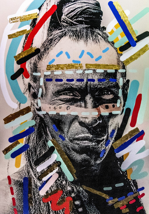 TABLEAU L'INDIEN ,COMMANDE FAITE A L'ARTISTE PAR UNE GRANDE SOCIETE DE CONSEIL  NOUNA A CHOISIT CE THEME ,QUI MIEUX  QUE L'INDIEN POUR TRANSMETTRE LES VALEURS DU TRAVAIL  DU RESPECT DE LA VIE DE LA SOLIDARITE DE LA FAMILLE Nouna
