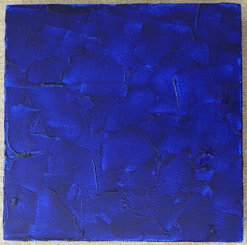 Ultramarinbleu. Yves Klein blue. Peinture bleue en monochrome. Blue painting in monochrome. di Thomas Peter Kausel, Pittura in vendita su Singulart