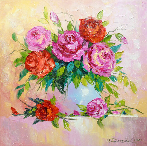 Bouquet of roses in a vase Olha Darchuk
