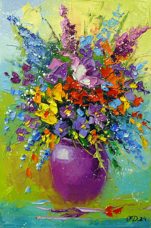 A bouquet of sunny flowers in a vase Olha Darchuk