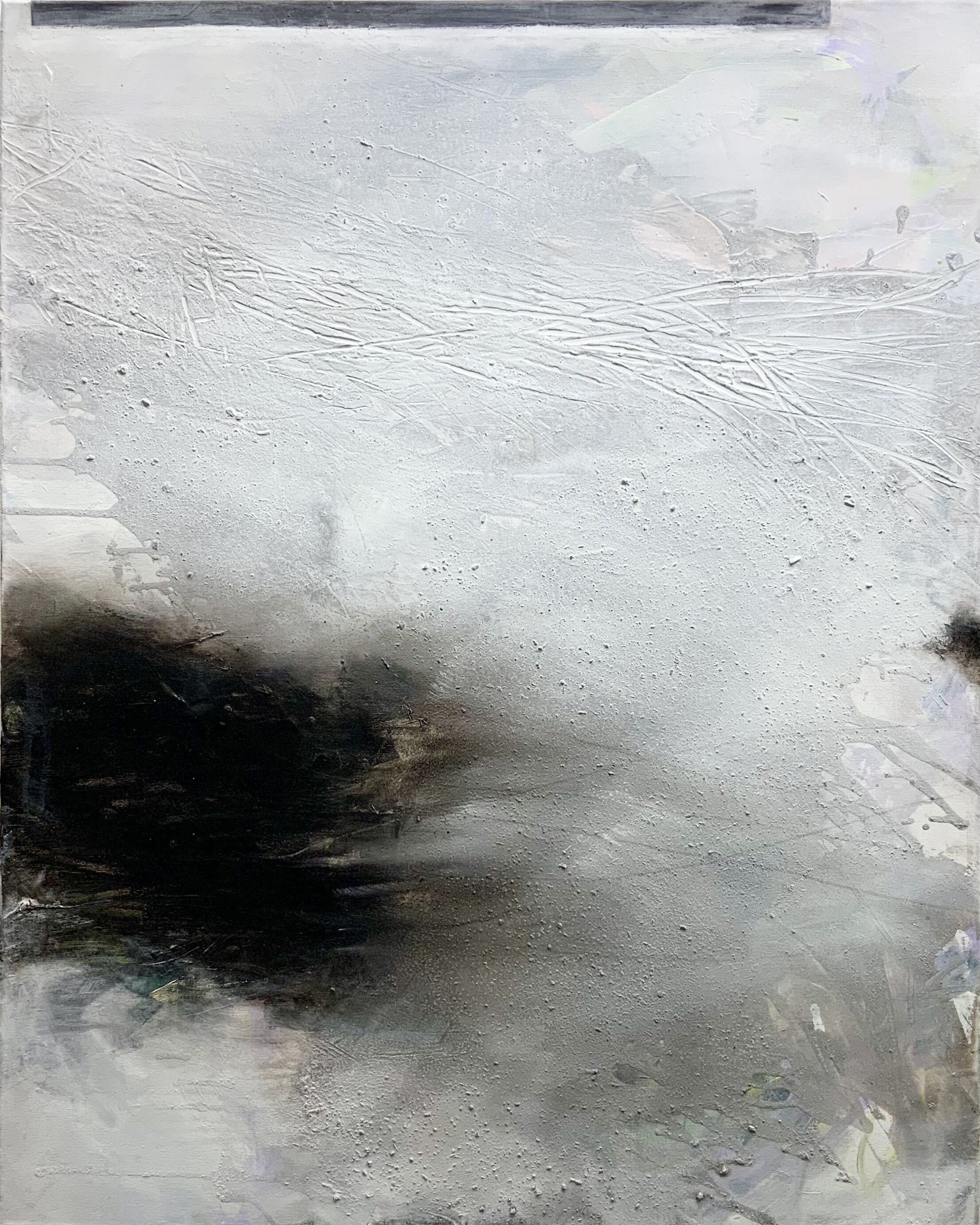 En el gris: entre la luz y la ausencia