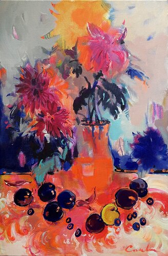 BRIGHT DAHLIAS -ORANG LIGHT- AUTUMN STILL LIFE -still life with yellow palm -BRIGHT MOOD-red-orange  flowers di Olga Soloviova, Pittura in vendita su Singulart