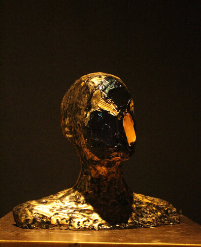 Bust No.1 – Where the Soul Melts Through the Skin van Juca Maximo, Beeldhouwwerk te koop op Singulart