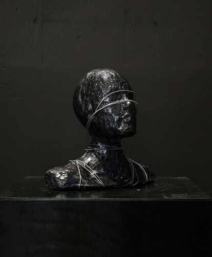 Bust No.6 – Bound to What Cannot Be Seen de Juca Maximo, Escultura a la venta en Singulart