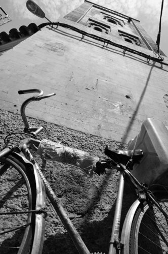 © CURV 065 by Richard Martin, 사진 for Sale on Singulart