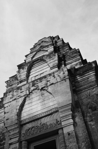© CURV 505 - Angkor Wat van Richard Martin, Fotografie te koop op Singulart