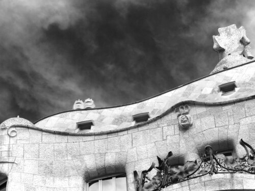 © CURV 0763 - La Pedrera von Richard Martin, Fotografie kaufen auf Singulart