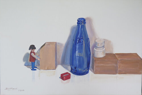 Playmobil empujando un taco de madera Jesús Manuel Moreno