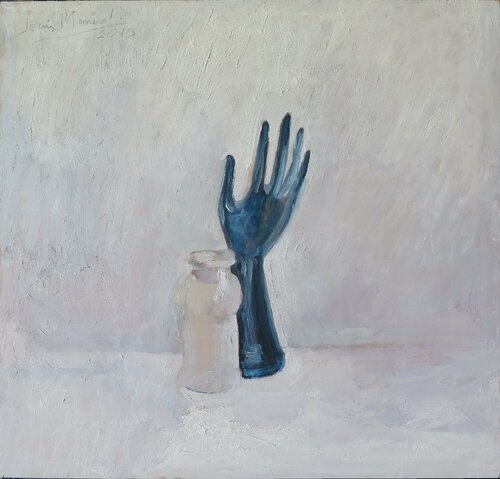 Bodegón de la mano azul par Jesús Manuel Moreno, Peinture en vente sur Singulart