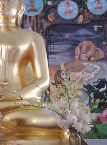 The Enlightenment of Gautama Buddha di Yothin Kanokbanpot, Pittura in vendita su Singulart