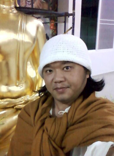 The Enlightenment of Gautama Buddha van Yothin Kanokbanpot, Schilderij te koop op Singulart