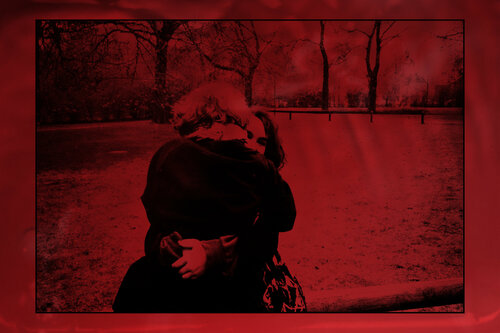 Je n'ai pas retrouvé Potsdamer  Platz- Les filles de Tiergarten by Évelyne Coutas, Photography for Sale on Singulart