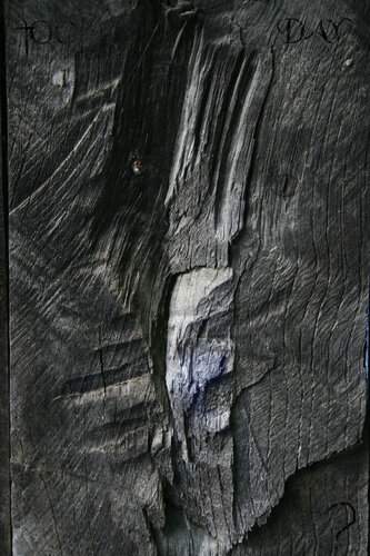 THE UNIQUE ART SIGNED BY OVIDIU KLOSKA FOUND FACES IN NEAR REALITY URBAN EXPLORATION von Ovidiu Kloska, Fotografie kaufen auf Singulart