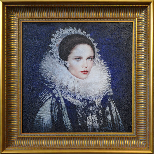 Femme Jeanne (Van Ravesteyn) (mixed media, Including frame 55x55cm) di Karin Vermeer, Pittura in vendita su Singulart