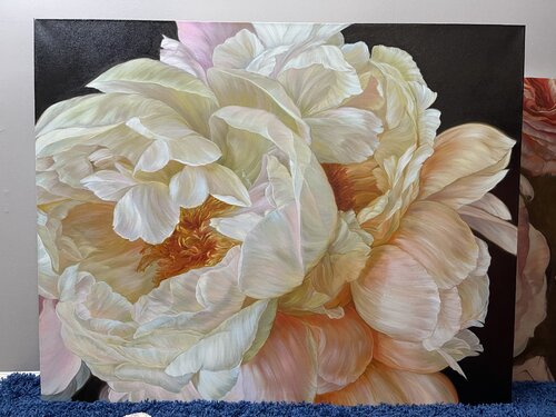 White peonies van Elena Podmarkova, Schilderij te koop op Singulart