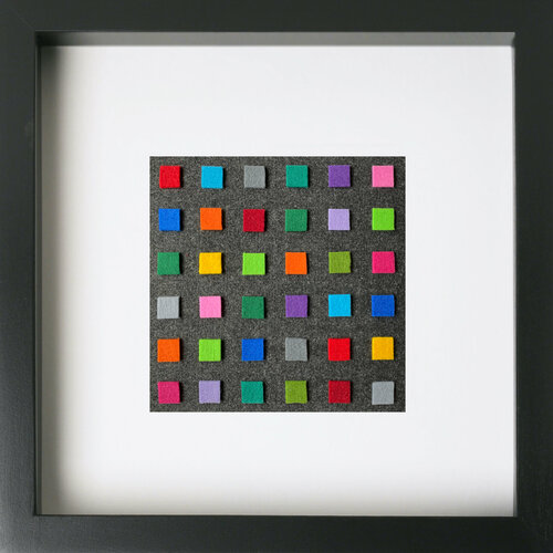 36 COLOURS von Alla Grande, Textil kaufen auf Singulart