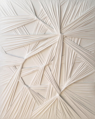 WHITE DANCING BUTTERFLIES van Alla Grande, Textiel te koop op Singulart