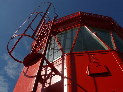 Tout en haut du Phare des Baleines: sa spendide lanterne Michel Thévenot