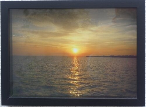 Impression Fine Art "La pointe des Barres dans la baie de La Flotte au crépuscule" von Michel Thévenot, Fotografie kaufen auf Singulart