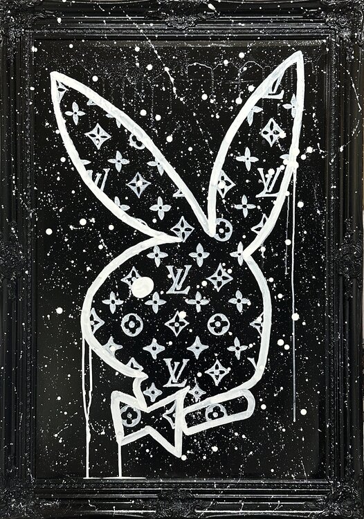 PLAYBOY-BUNNY-LV Phil Hodgson