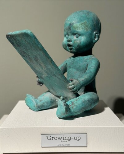 Growing-up Bronze van Herold Van den Berg, Beeldhouwwerk te koop op Singulart