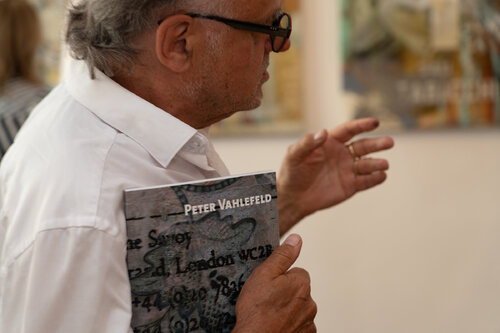 Installation View – Sali e Tabacchi van Peter Vahlefeld, Schilderij te koop op Singulart