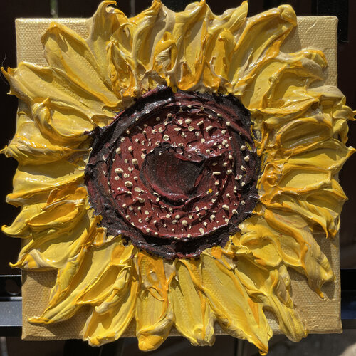 Golden Sunflower van Lisa Elley, Schilderij te koop op Singulart