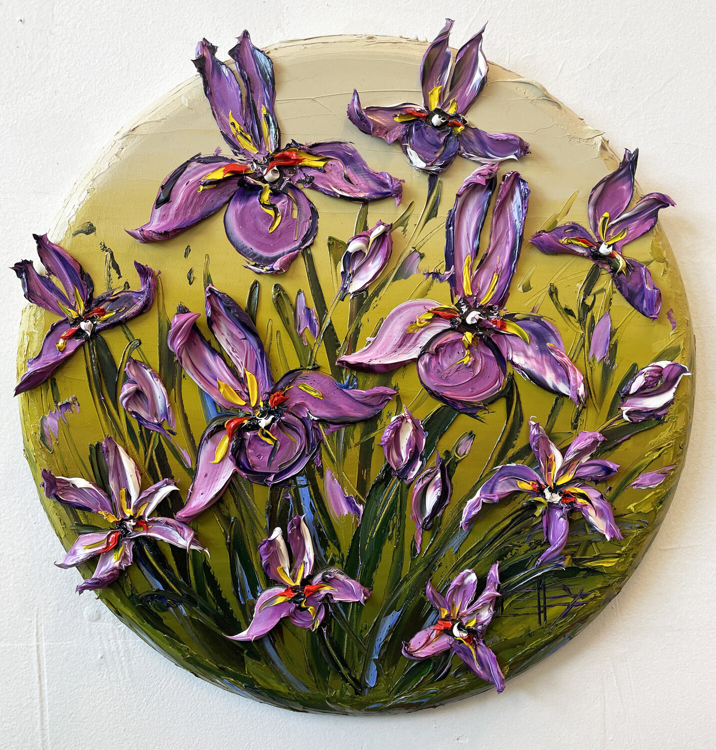 Violet iris Dream Lisa Elley
