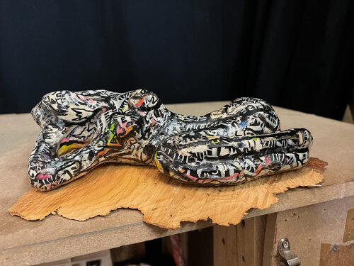 BAIGNEUSE ALLONGÉE STREET ART von PatMoli, Andere Medien kaufen auf Singulart